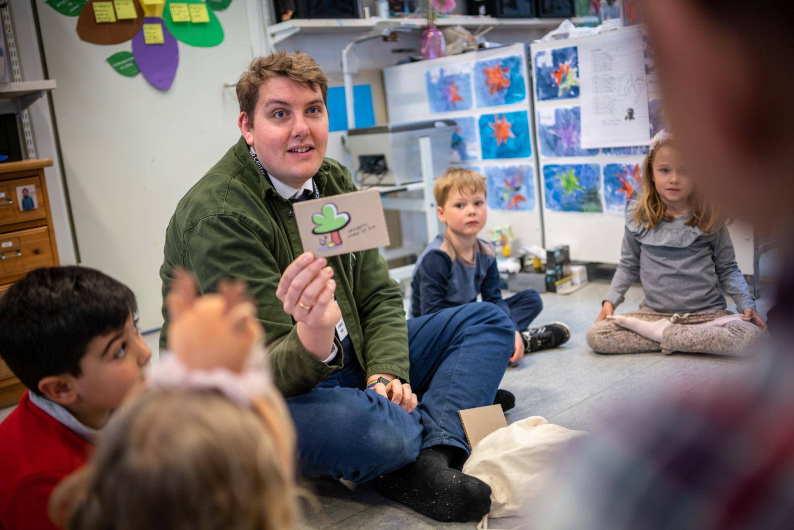 Utzon på besøg i børnehave